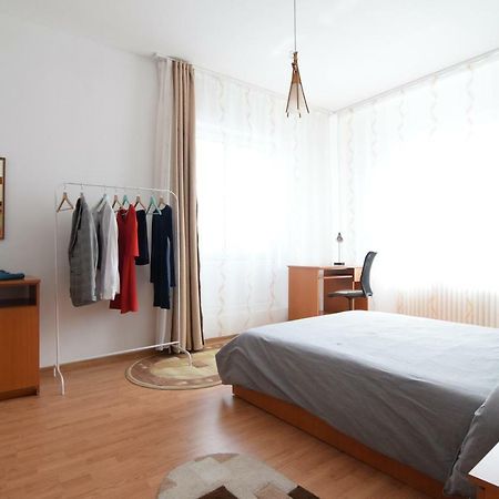Апартаменты Resedinta Lui Calin Бухарест Экстерьер фото