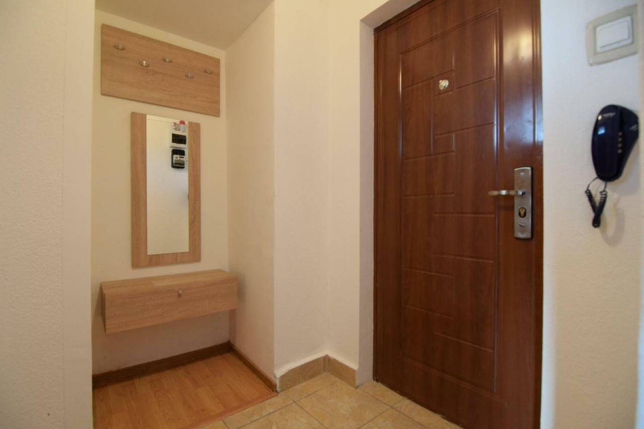 Апартаменты Resedinta Lui Calin Бухарест Экстерьер фото